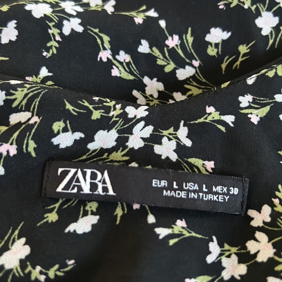 Zara Cute Floral Top - Picture 4 of 5